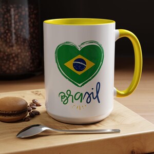 Taza de café de Brasil: Recuerdo de viaje con lugares emblemáticos ilustrados imagen 2