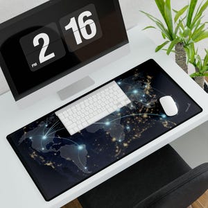 Weltkarte Schreibtischmatte | 2 Größen Gaming, Büro Dekor, Arbeitszimmer, Geschenk, Home Office Zubehör, Schreibtischmattenschutz