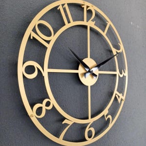 Minimalist Numerals Silent Large Metal Wall Clock – Vintage Design, Silent Quartz Movement, Perfect for Home, Office and Gift, Gold, Silver