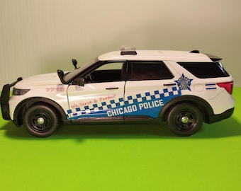 1:24 Franklin Mint 1933 Ford Deluxe 2 Door Chicago Police