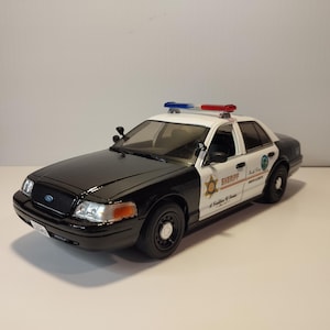 Los Angeles Police Model Car 2008 Ford Crown Victoria 1:24 Scale / Custom Police Car AFS / Custom Art Foam Stamps AFS