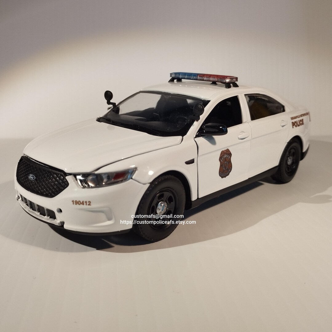 Indianapolis Metropolitan Police Department Model Car 2013 Ford Taurus ...