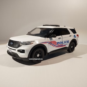 Metropolitan Police 2022 Ford Explorer Diecast Model Car 1:24 Scale/ Custom Wholesale Police Car AFS