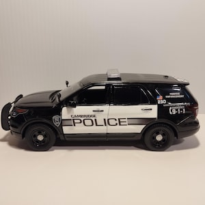 Cambridge Police Car 2022 Ford Interceptor Model Car Diecast 1:24 / Custom Wholesale Police Car AFS / Custom Art Foam Stamps AFS