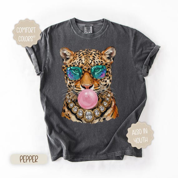 Trendy Leopard Comfort Colors Shirt, Bubblegum Sunglasses Big Cat Graphic Unique Tshirt, Retro Animal Graphic