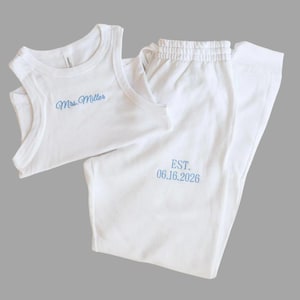 Mrs. Pajama Set, Mrs Tank & Joggers, Bridal Pjs, Bride Pajamas, Mrs. Set, Bridal Shower Outfit, Engagement Gift for Her, Embroidered