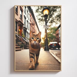 Sztuka z kotem Tabby w Nowym Jorku, Sztuka z kotem spacerującym, Kot w Nowym Jorku, Dekoracja ścienna w Nowym Jorku, Sztuka z kotem w mieście, Wydruk z kotem w Nowym Jorku, Dekoracja artystyczna, Prezent dla miłośnika kotów