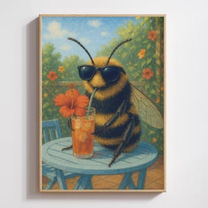 Bienen-Kunstdruck mit Sonnenbrille, Summer Vibes Wanddruck, Tropische Drink Art, Gartenszene, Premium Matt Papier Poster & digitaler Download
