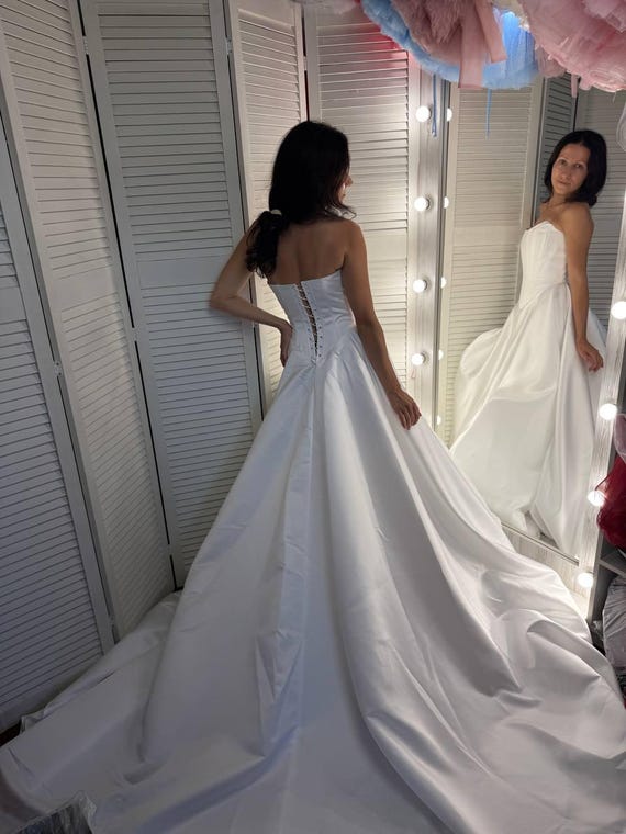 Satin Wedding Dress with Pockets | Elegant Lace-Up Corset Bridal Gown & Train