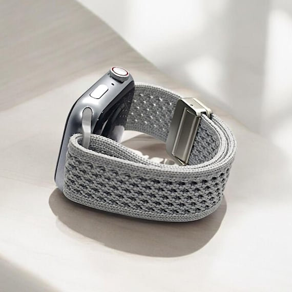 Woven Nylon Apple Watch Band: Sweat-Resistant, Adjustable Strap
