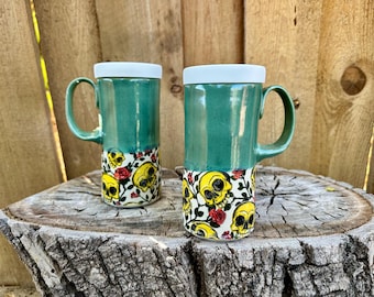 Colorful Floral Porcelain Skull Travel Mug with Silicone Lid – Unique Gift for Skull Lovers