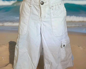 Unionbay Womens Size 7 Shorts White Knee Length Vtg Bermuda Cargo Pockets EUC