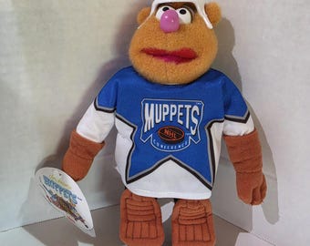 1995 McDonald's Muppets Fozzie Bear Goalie Plush Toy – NHL Hockey Collectible