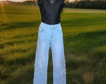Sky Jeans Size 7 Low Rise Flare Y2K Distressed Flower Appliques EUC