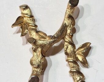 Vintage Sarah Coventry Gold Tone Initial H Brooch 1964 Sarah's ABCs Alphabet Monogram Letter Pin Bamboo Twig Tree Branch Vine Motif EUC