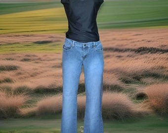 Vintage Tyte Jeans Size 9 Junior Flare Low Rise Flower Back Pockets Faded EUC