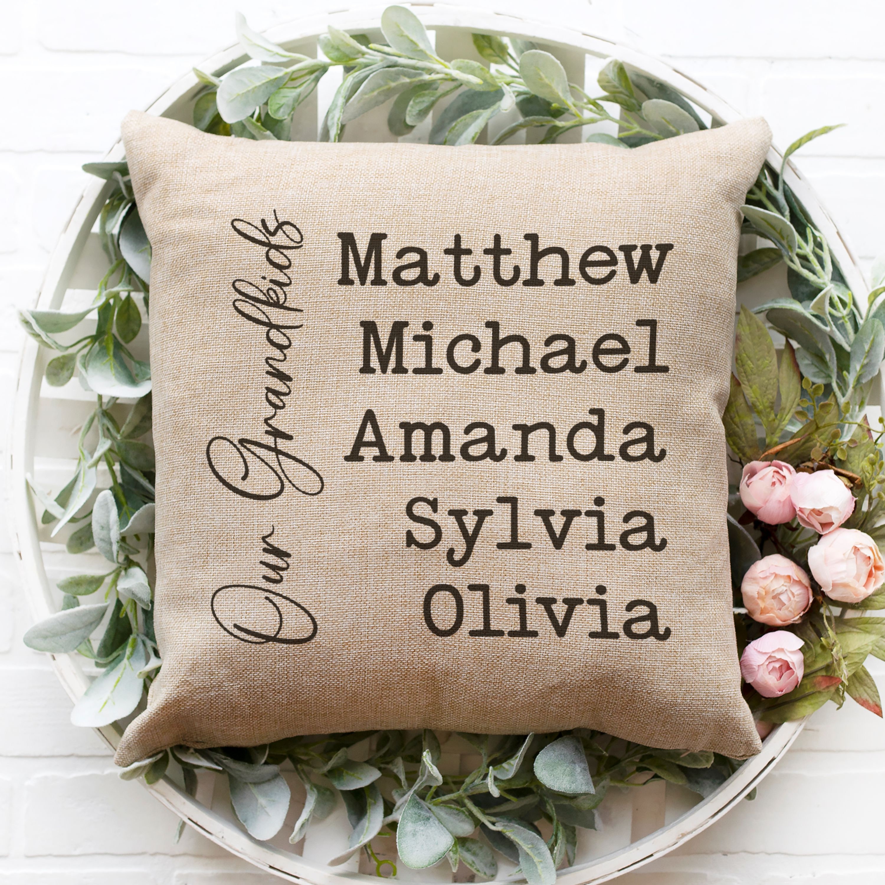 Personalized Grandkids pillow – Stitch & Scribe