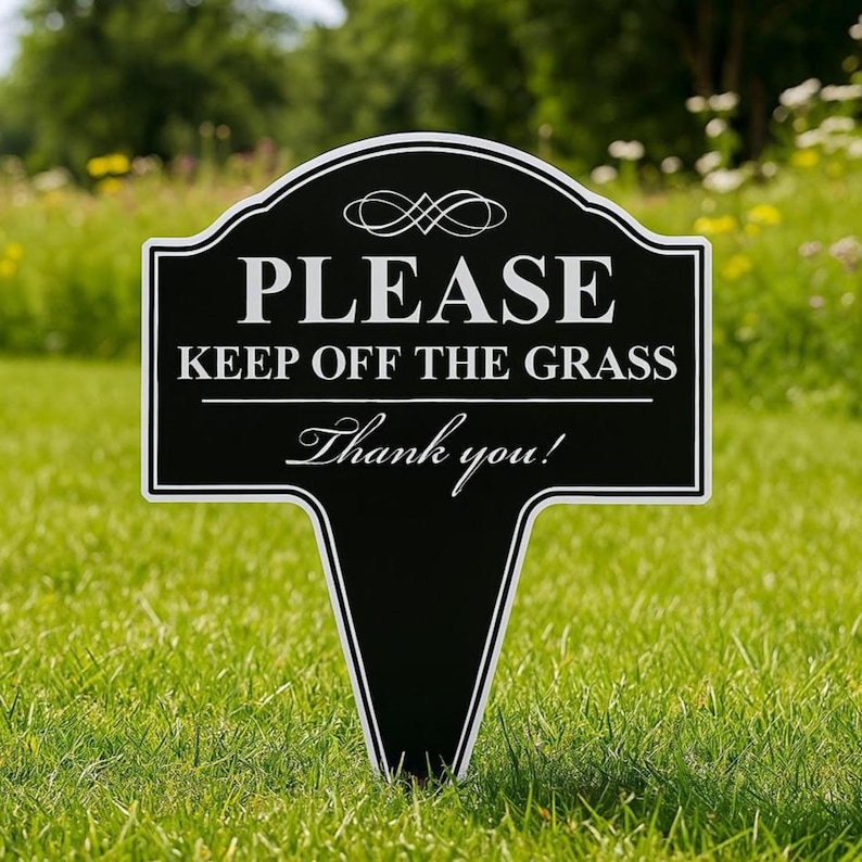 Please Keep Off The Grass Aluminum Yard Sign 10x14 (Available in English or Spanish) image 1