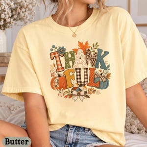 Patchwork Thankful Shirt, Thankful T-Shirt,  Fall Graphic T-Shirt, Autumn Pumpkin Shirt, Thankful Gift for Her, Friendsgiving Shirt.
