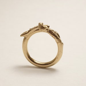 Gold plated "Living" ring size 55