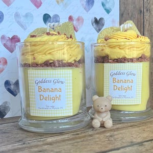 Banana dessert candle