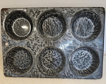 Vintage Graniteware Enamelware Gray Muffin Biscuit Tin, 6 Cups Kitchen Baking