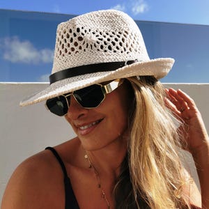 Custom hat for women – straw summer hat, personalized festival gift, handmade fedora style Stylish Beach Sun Hat