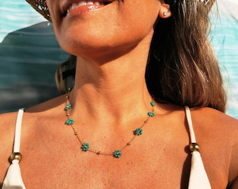 Daisy Blume Türkis schlichte Goldkette, zierlicher Choker, Minimalist Kette Boho Schmuck