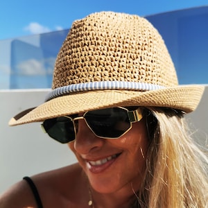 Custom hat for women – straw summer hat, personalized festival gift, handmade fedora style Stylish Beach Sun Hat