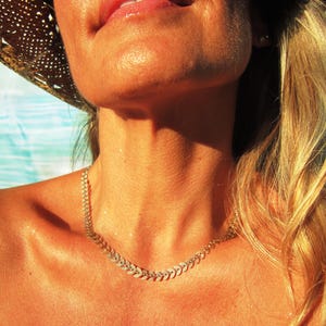 chain boho Dainty gold choker necklace for women in a minimalist boho style, handmade jewelry and custom necklace personalized gift for her