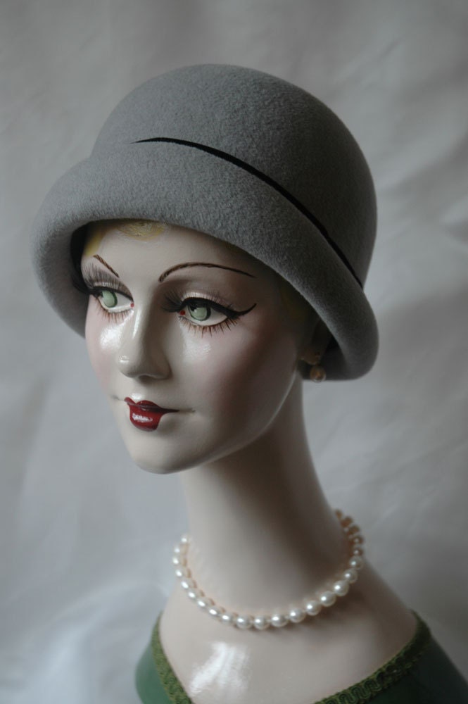 Handmade Gray Rabbit Fur Felt Cloche Hat, 1920s Style, Silk  display picture 3