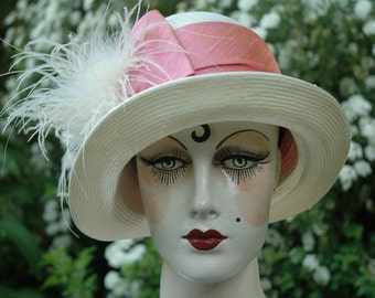 Vintage Mr. Charles Cloche Hat: 1920s Gatsby Style, Ivory  display picture 3