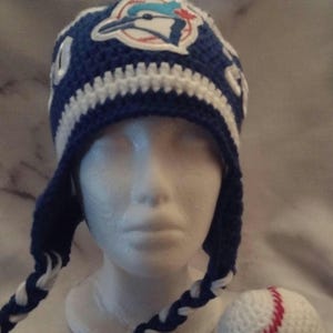 Bonnet fait main des Blue Jays de Toronto • Chapeau inspiré de la Série mondiale 2025 • Personnalisable • Fil acrylique)