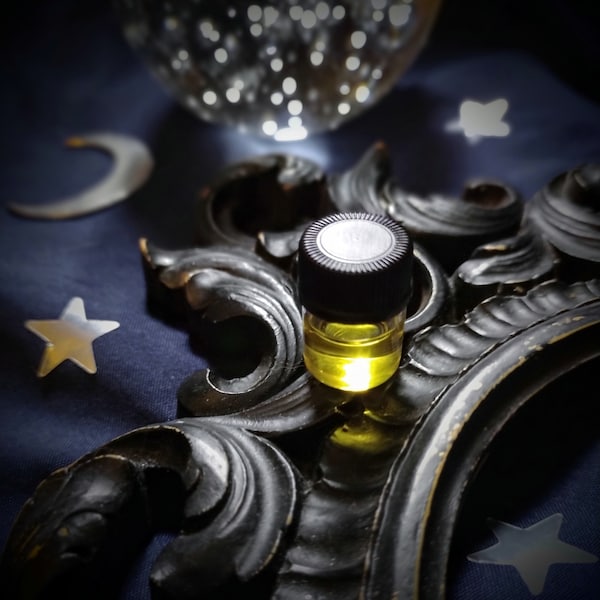 Natural Botanical Ceremonial Perfume Oil Sample Vial - Choose Your Scent.