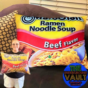 Najwyższej jakości zupa makaronowa Maruchan Ramen o smaku wołowiny 24 x 18 cali poduszka CANDY Cereal Chips LAYS poduszka dekoracyjna 2 stopy wysokości Cheetos Takis