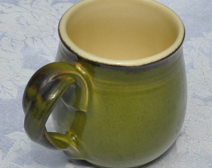 Vintage Metlox CA Poppytrail Pottery Twist Mug 8oz Strawberries Line 3 3/8" Tall Free Ship