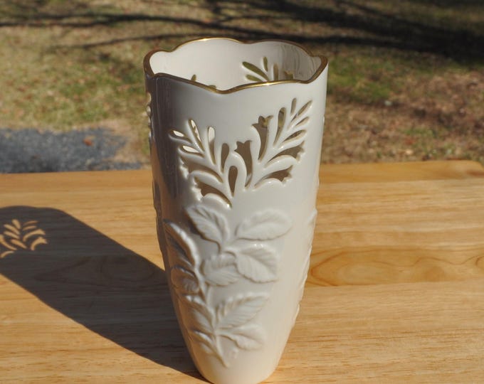 Ivory Cream Vase 6.75" Gold Trim Lenox Westbury Pierced w/ Raised Leaves Vintage Free Ship