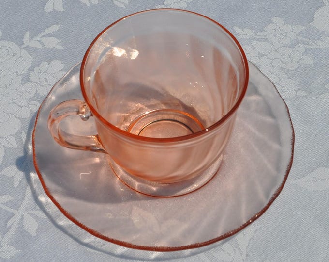 Textured Pink Tea Cup Arcoroc France Swirled Cup & Saucer Set Depression Vintage Free Ship