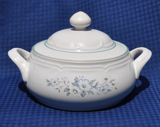 Vintage Ashberry Stoneware Teal Floral Covered Casserole w/ Handles Free Ship