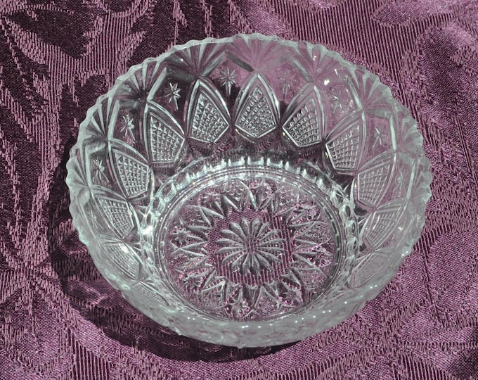 Vintage KIG Pineapple & Star Pressed Glass Small Bowl 5"D 2"H Indonesia Free Ship