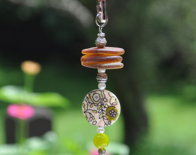 Coastal Lamp Pull, Genuine Sea Glass, Ceiling Fan Pull, Light Pull, Suncatcher, Frosty Golden Brown Stack 603, Beach Gifts, Beaded Pull
