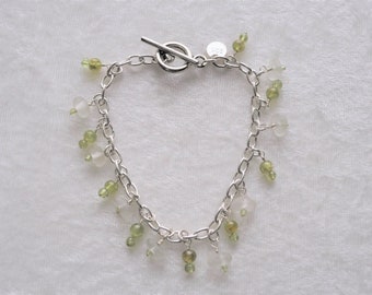 Sea Glass Jewelry Beach Bracelet in White with Genuine Peridot Beads Sterling 6366