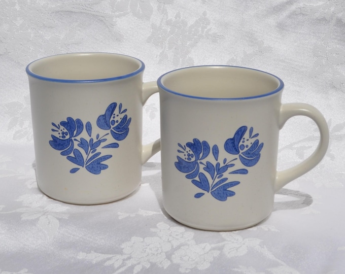 Vintage Pfaltzgraff Yorktowne Stoneware 11oz Pair Mugs 4" Tall 3.5"D Free Ship