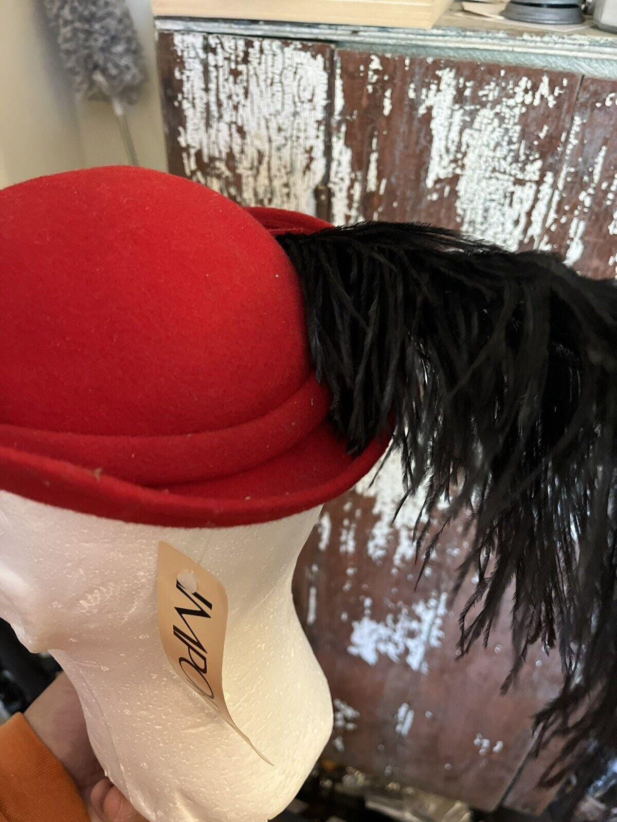 Vintage - Importina 100 % Wool Hat Feather Red Black Nos New Tags Rare‎ Gypsy Vintage - Importina 100 % Wool Hat Feather Red Black Nos New  main image 4