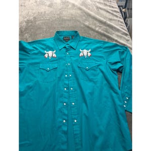 High Noon heren XL blauwgroen westernshirt met pareldruk stierenschedel met veren geborduurd