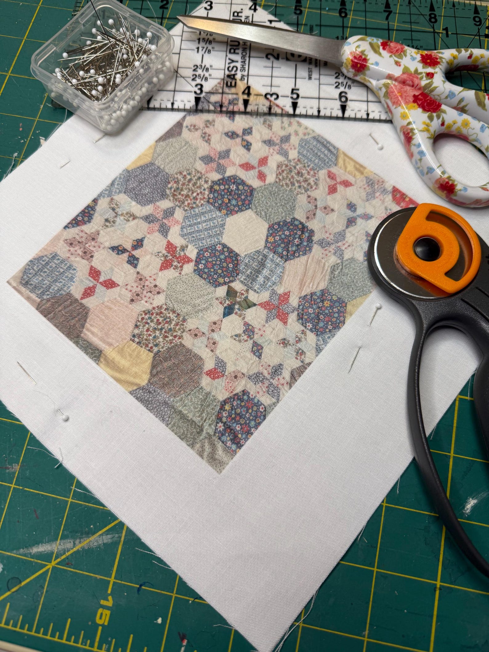 Miniatures Script Transfer Miniature Dollhouse Quilt Star Pattern Small Bed Printable 1:12 Scale ...