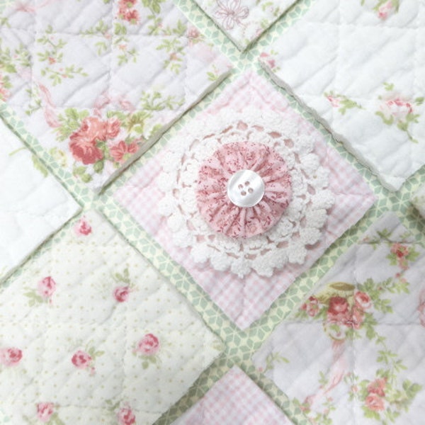 Shabby Chic Floral 3" Square Shape Cutter Quilt Pieces Vintage Antique Fabrics Project Textiles Lot Set