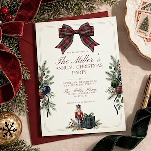 Könnte beinhalten: Eine weiße, rechteckige Weihnachtseinladungskarte mit einer rot-grünen karierten Schleife oben, Tannenzweigen, Weihnachtskugeln, einem Nussknacker und einem Geschenk. Der Text lautet: You're invited to The Miller's Annual Christmas Party, Saturday, December 12 at 6:30 in the evening, The Miller Home, 1234 Nutcracker Lane, Destin, FL, Kindly RSVP by December 1.