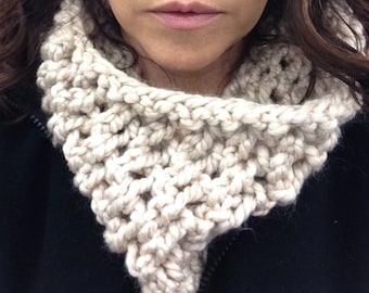 Chunky Lace Cowl Knitting Pattern