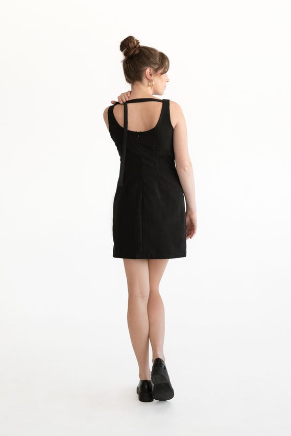 Black Sleeveless Mini Dress for Women | Boat Neck Dress | Hourglass Silhouette